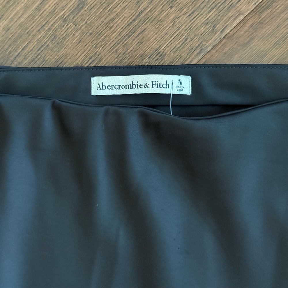 Abercrombie & Fitch Black Midi Skirt - Picture 3 of 3